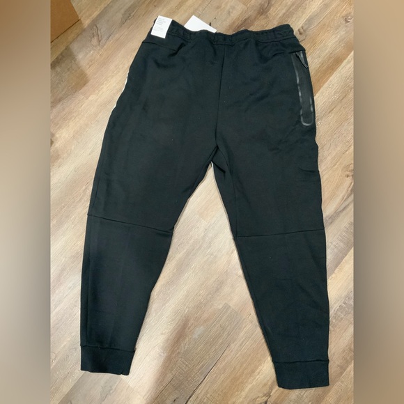 New Nike Tech Fleece Slim Fit Joggers Pants Black Grey CU4495-016 Mens Size 2XL - Picture 8 of 10